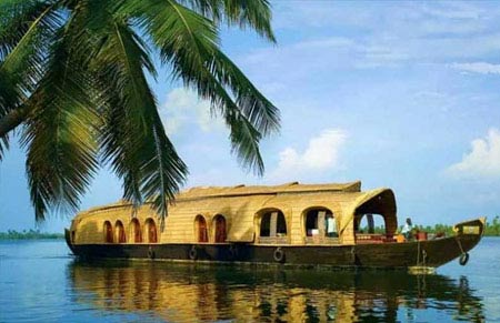 BACKWATER TOUR OF KERALA